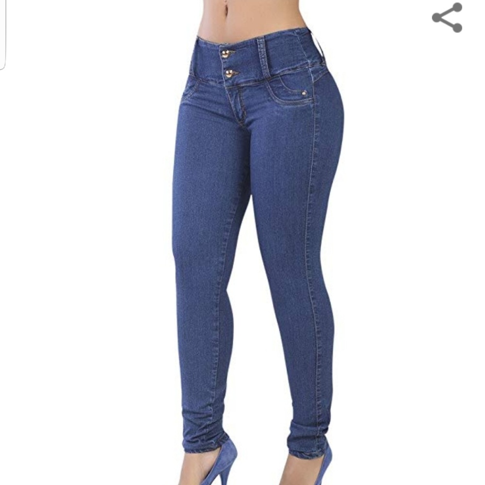 Curvity Jeans